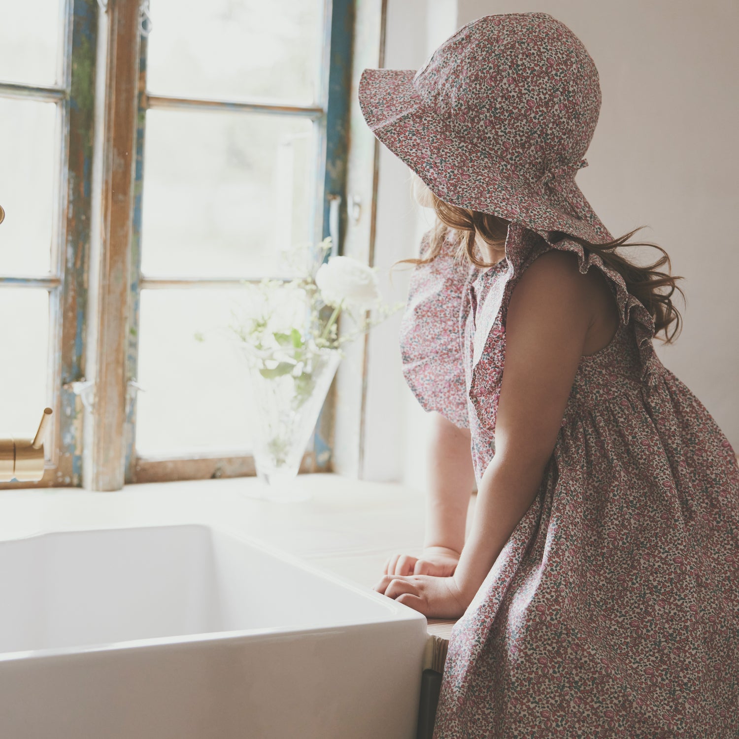 HUTTELIHUT / KJOLE I LIBERTY FABRIC - PLUMERIA - Mini Monde Copenhagen