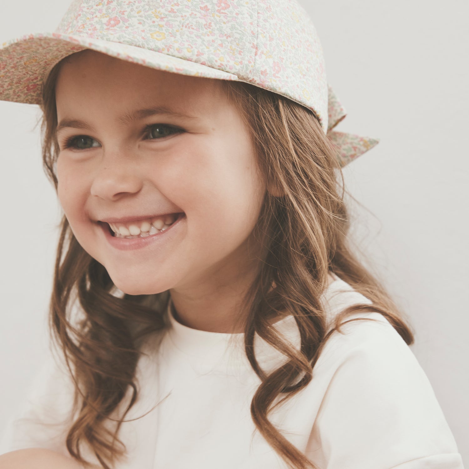 HUTTELIHUT / CAP I LIBERTY FABRIC - DOUBLE CREAM - Mini Monde Copenhagen