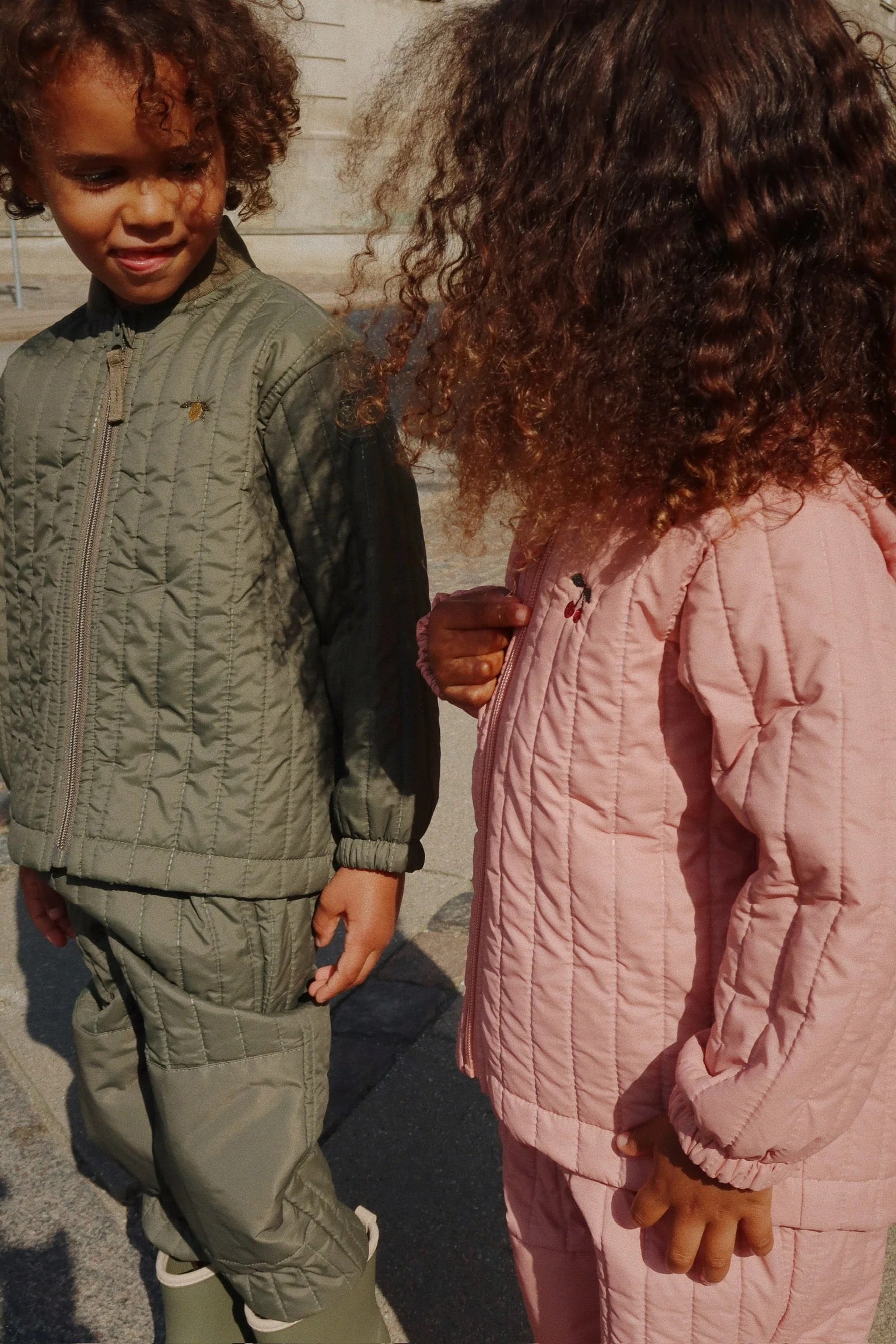 KONGES SLØJD / EVI TERMOSÆT - CAMEO BROWN