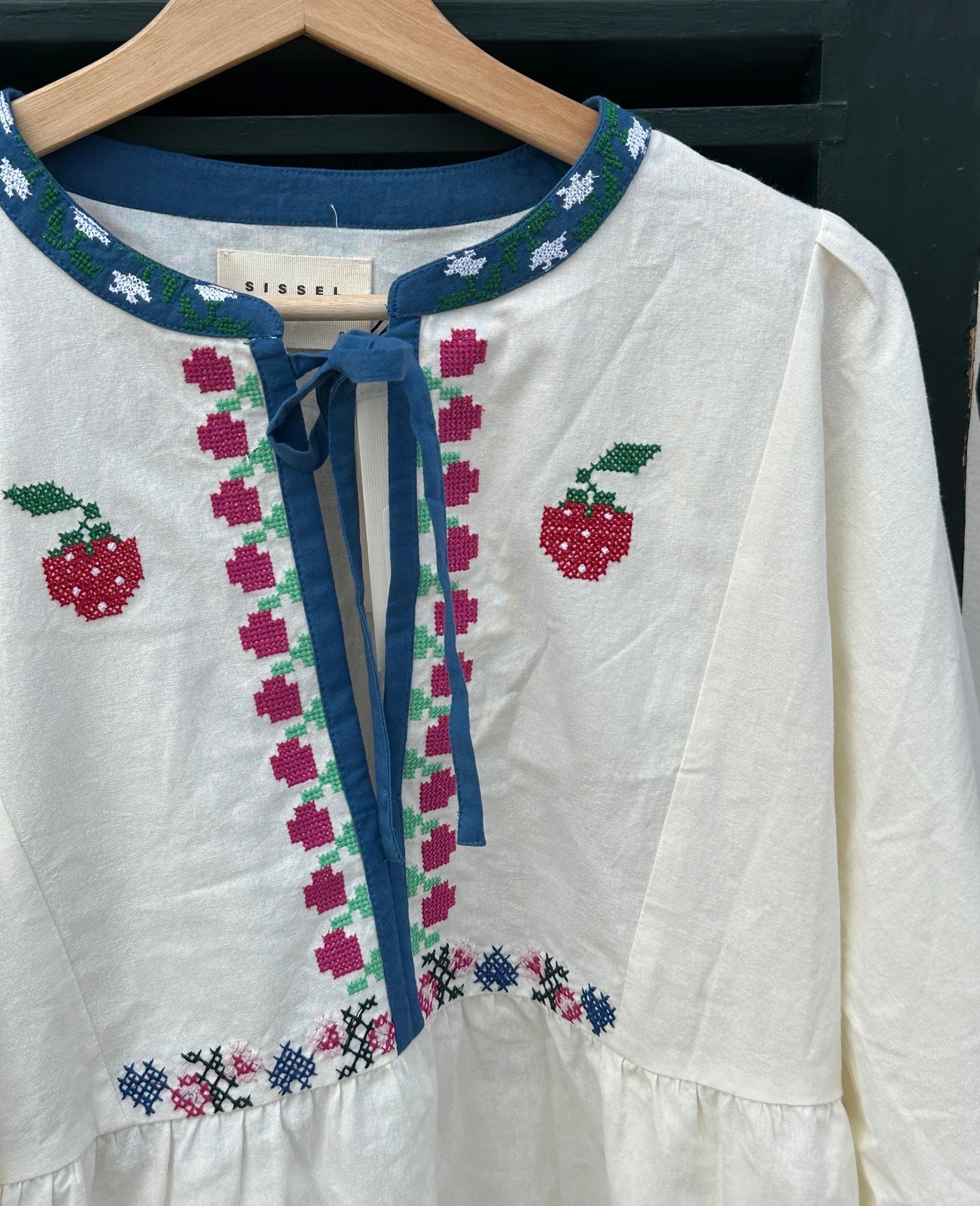 SISSEL EDELBO / FALKA TOP - OFF WHITE