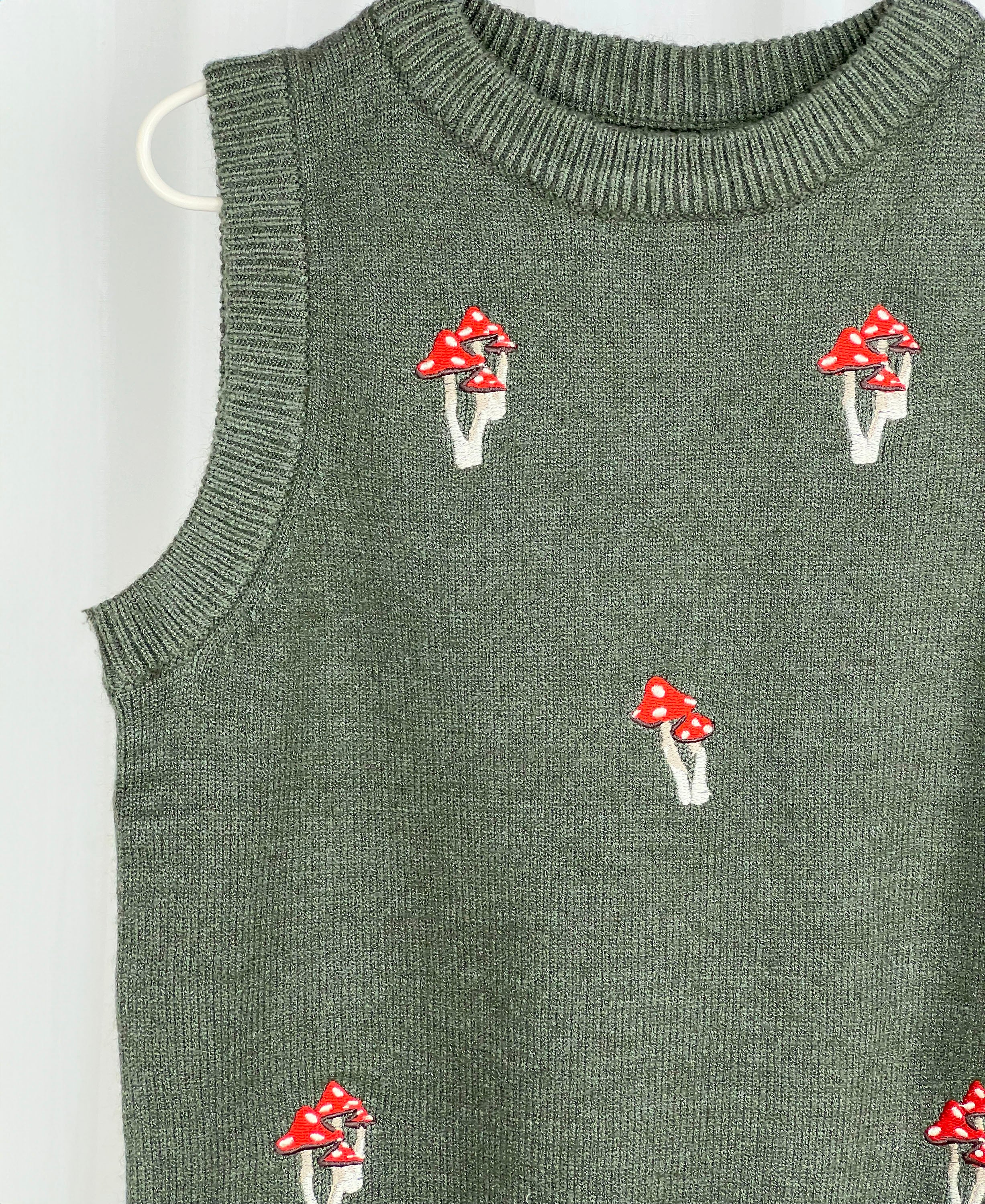 FLIINK / BENNA MUSHROOM VEST - BEETLE