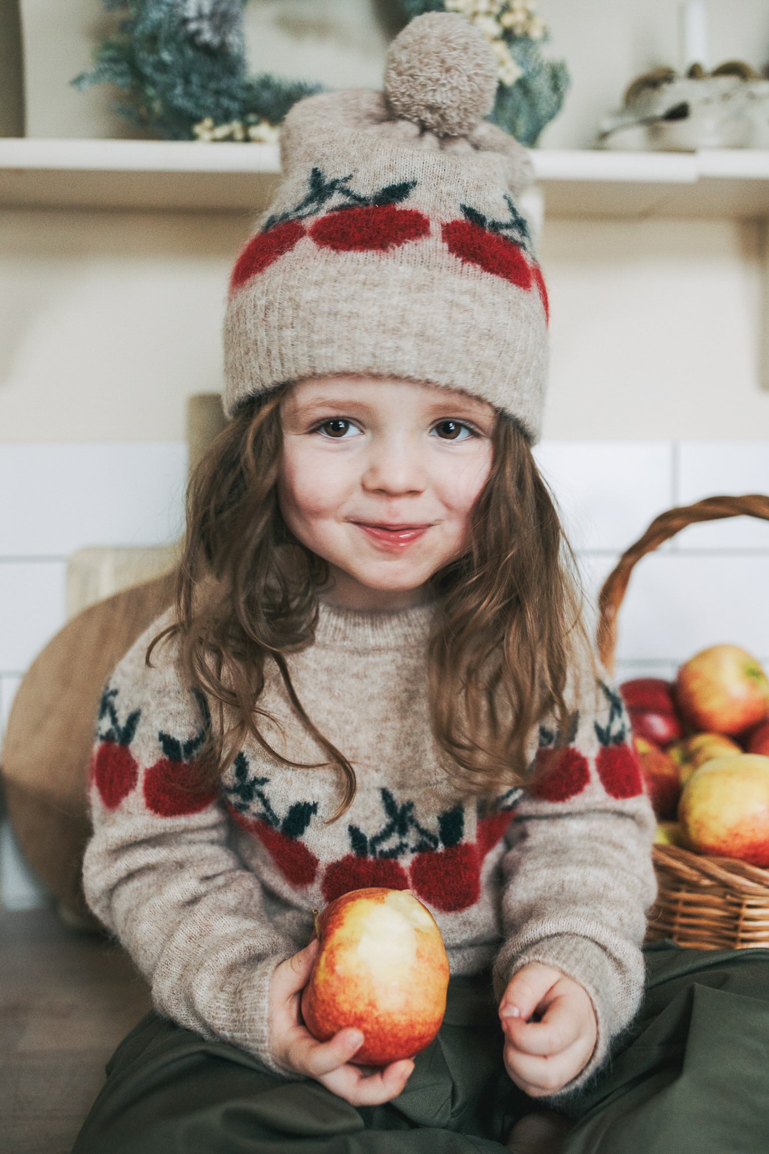 FLIINK / STAR DOT BEANIE / HUE SANDSHELL MED ÆBLER