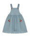 FLIINK DON Embr Spencer Dress i Light Denim Blue, denim børnekjole med taljesnit, flæse og broderede sommerjordbær