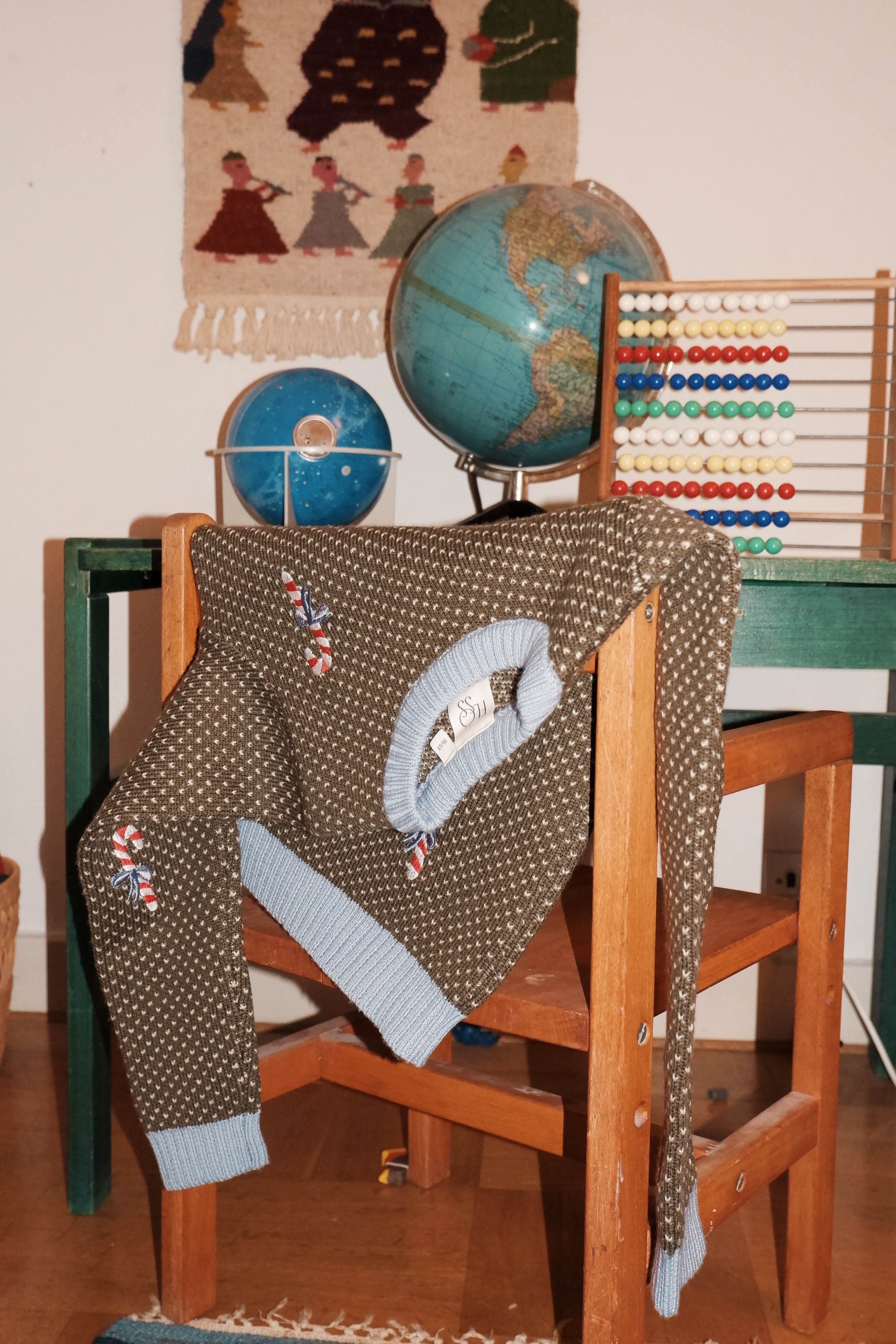 FLÖSS / JASPER SWEATER - DARK GREEN CHRISTMAS