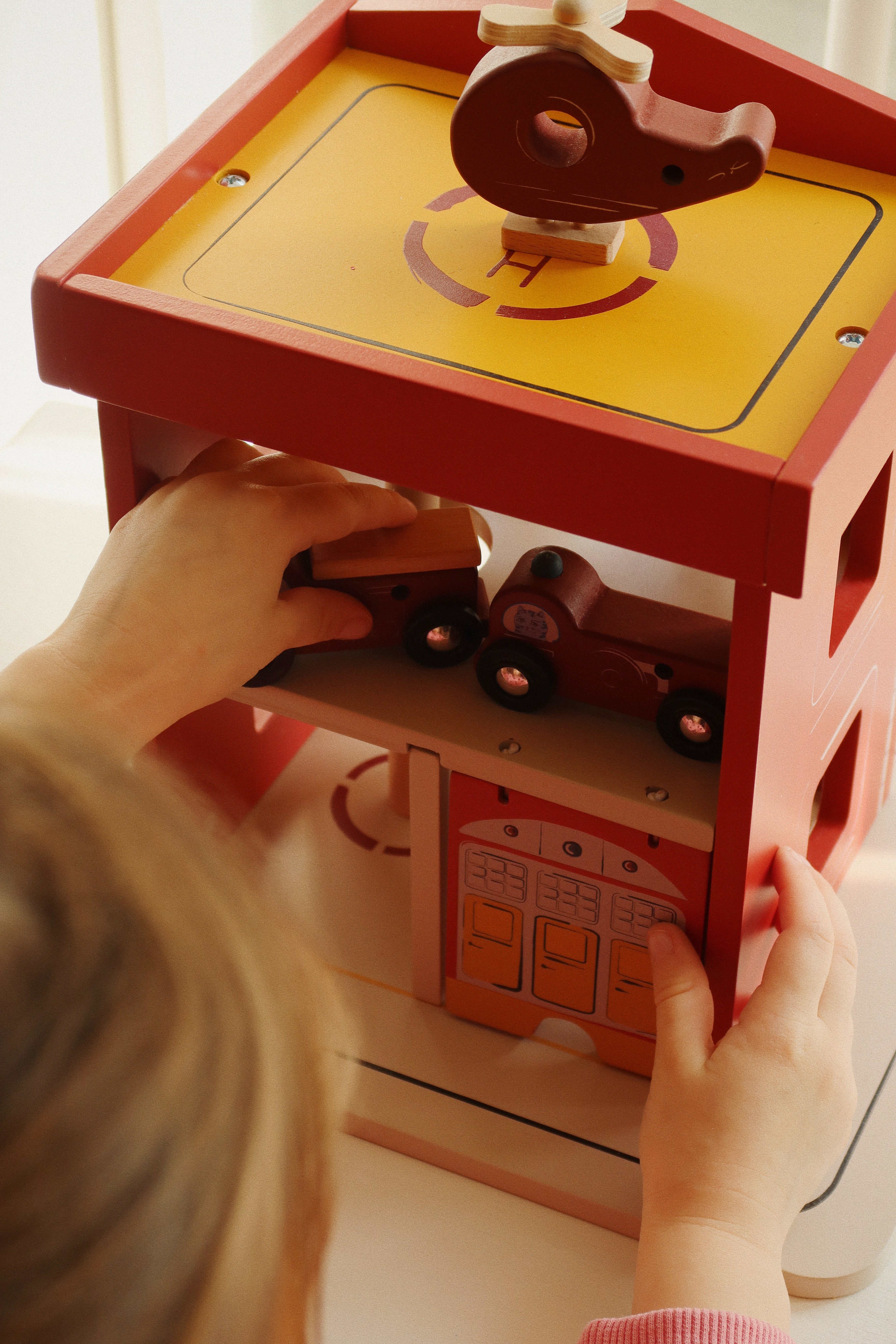 KONGES SLØJD / BRANDSTATION - MULTI