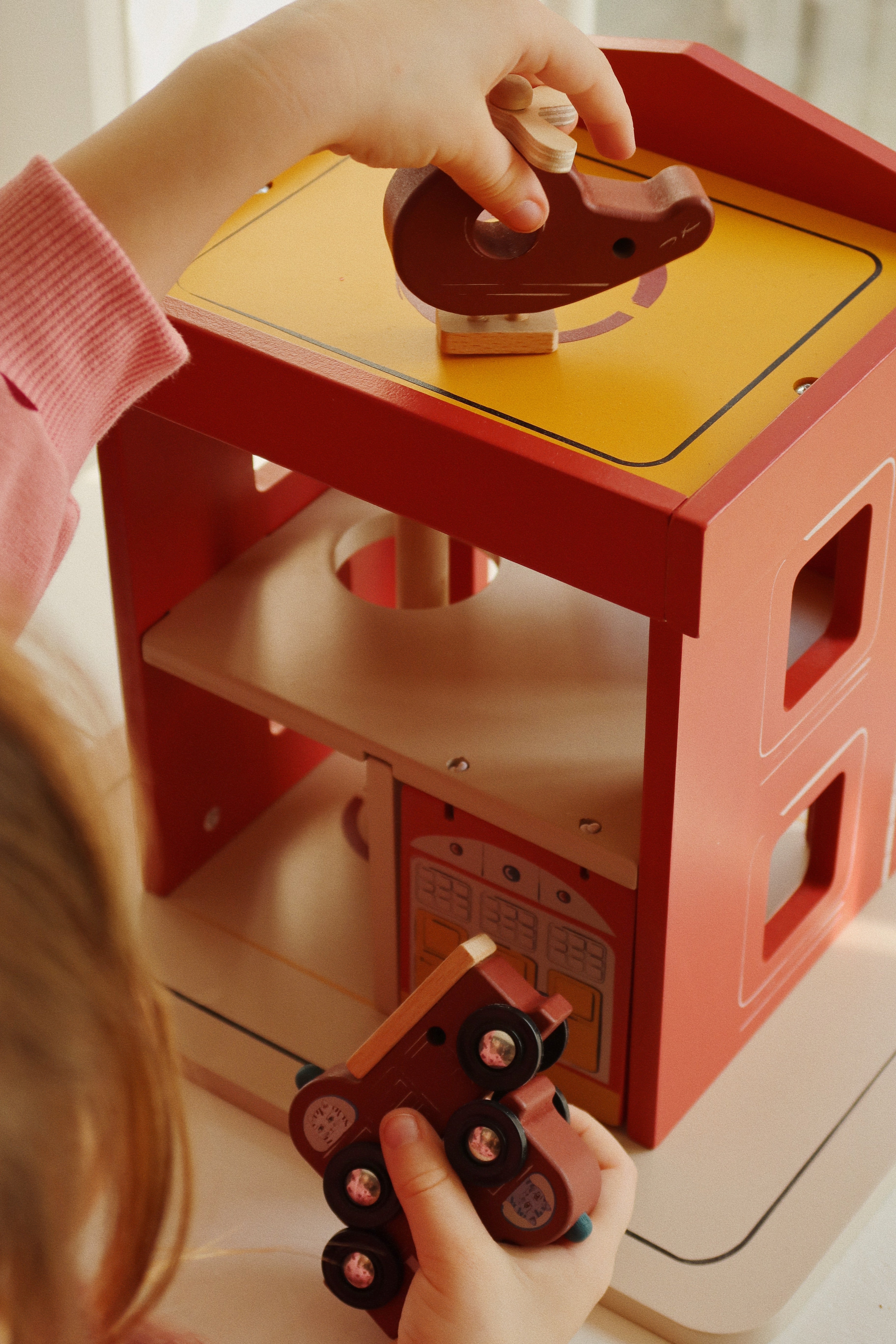 KONGES SLØJD / BRANDSTATION - MULTI