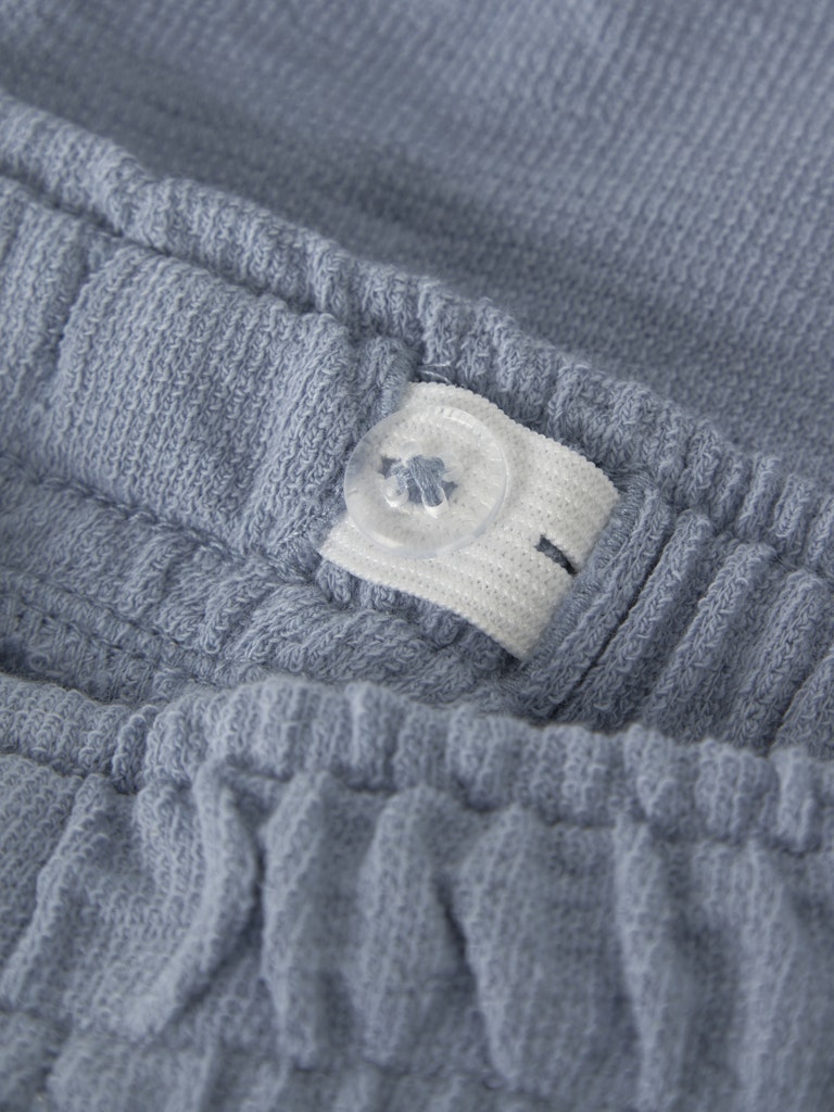 LIL’ ATELIER / DIAS LOE LØSE SHORTS - DUSTY BLUE