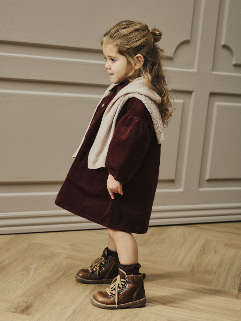 LIL' ATELIER / OBERT FLØJLSKJOLE - HOT CHOCOLATE