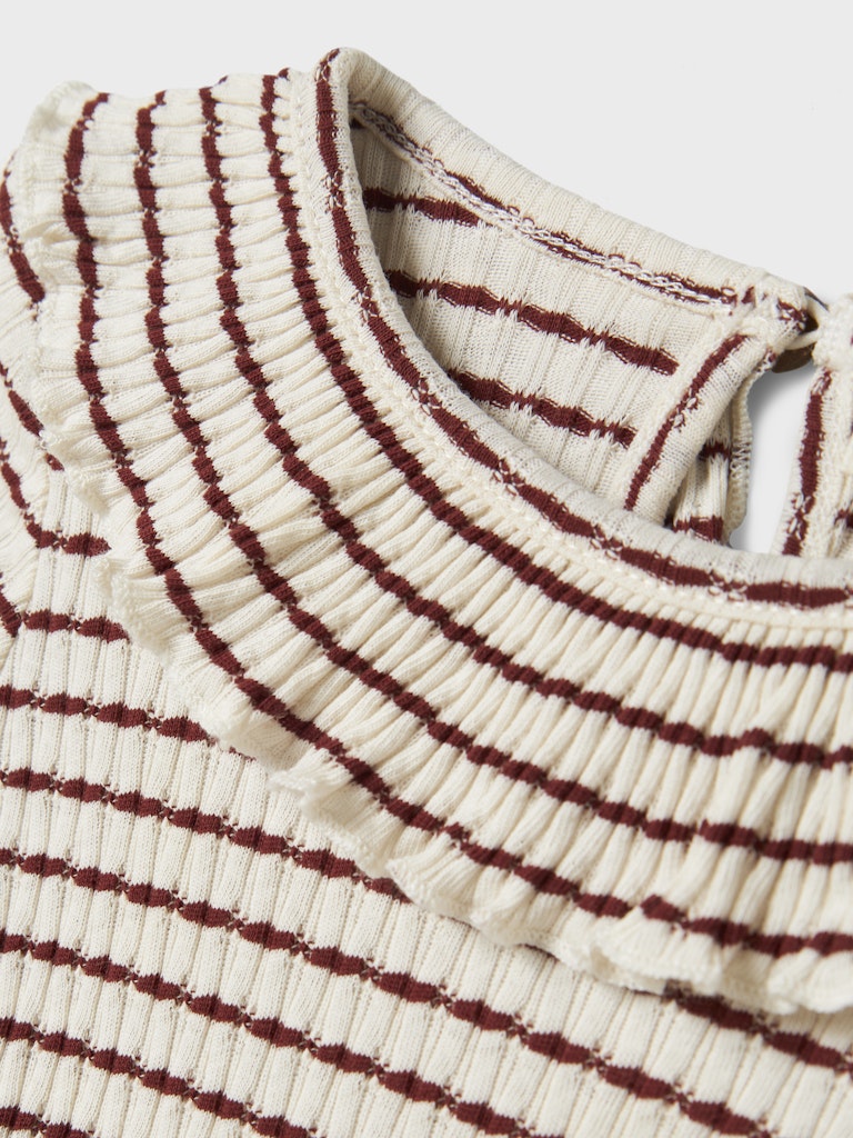 LIL' ATELIER / SOPHIA LANGÆRMET SLIM BLUSE - HOT CHOCOLATE