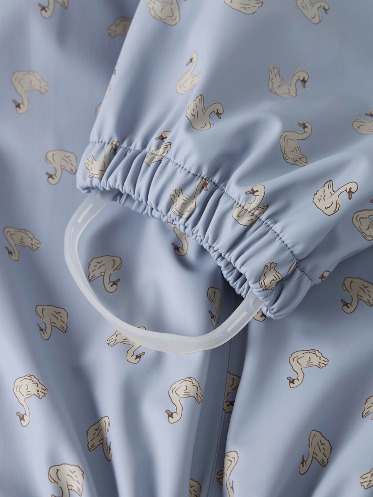 LIL’ ATELIER / LADRY10 RAIN SET AOP FO - ZEN BLUE SWAN - Mini Monde Copenhagen