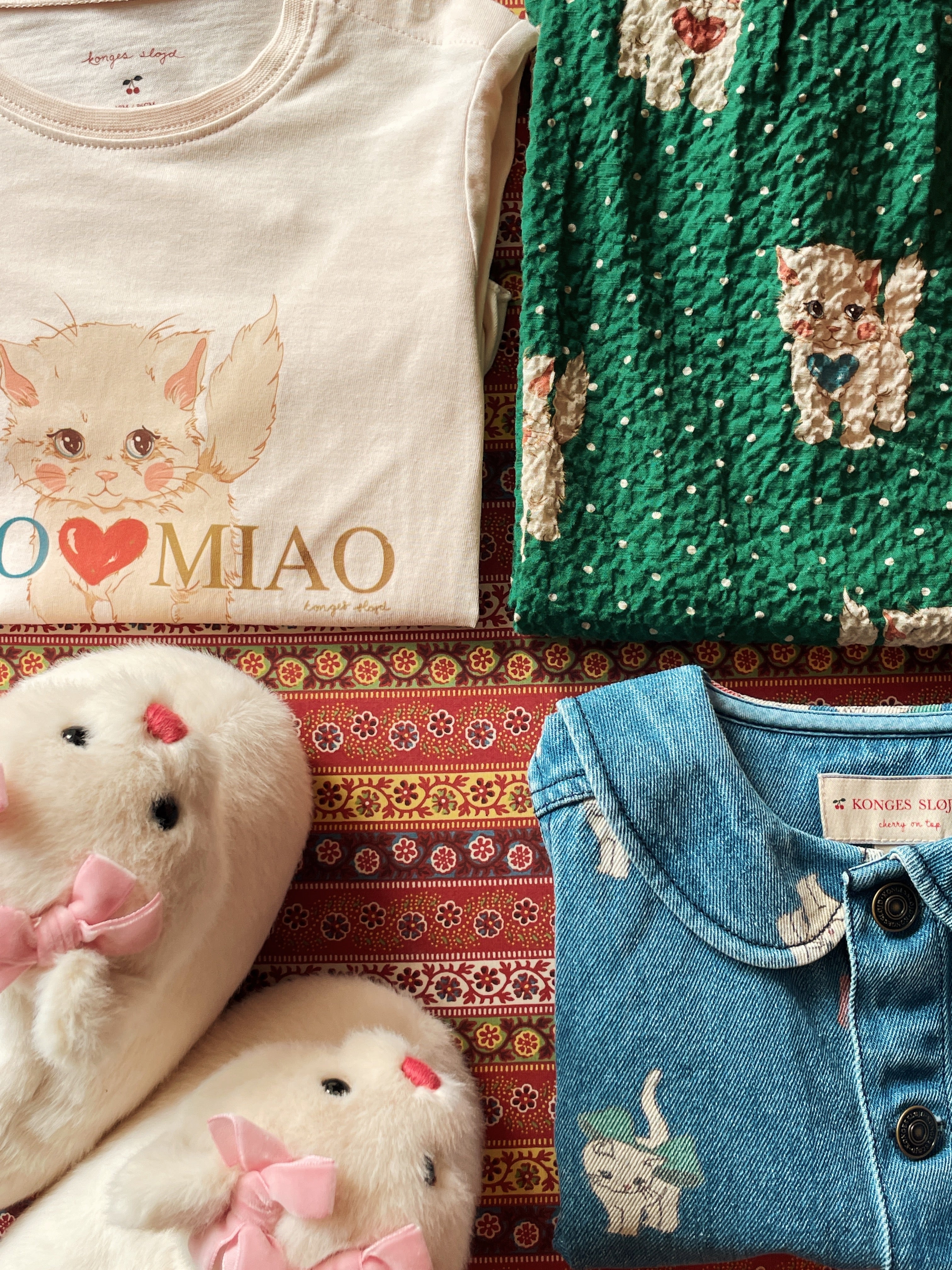 KONGES SLØJD / SUTSKO - KITTY