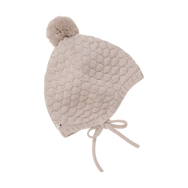 Huttelihut Bonnet Wool Knit Pompom i Camel Melange – strikket hue i merinould med stor pompon.