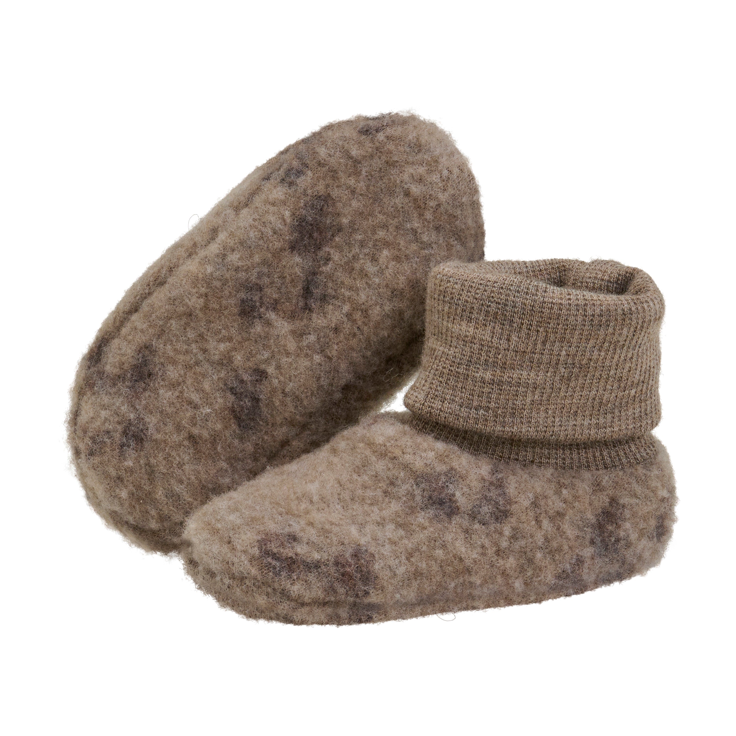 Huttelihut footies i Etherea – babyfutter i blød merinould fleece.