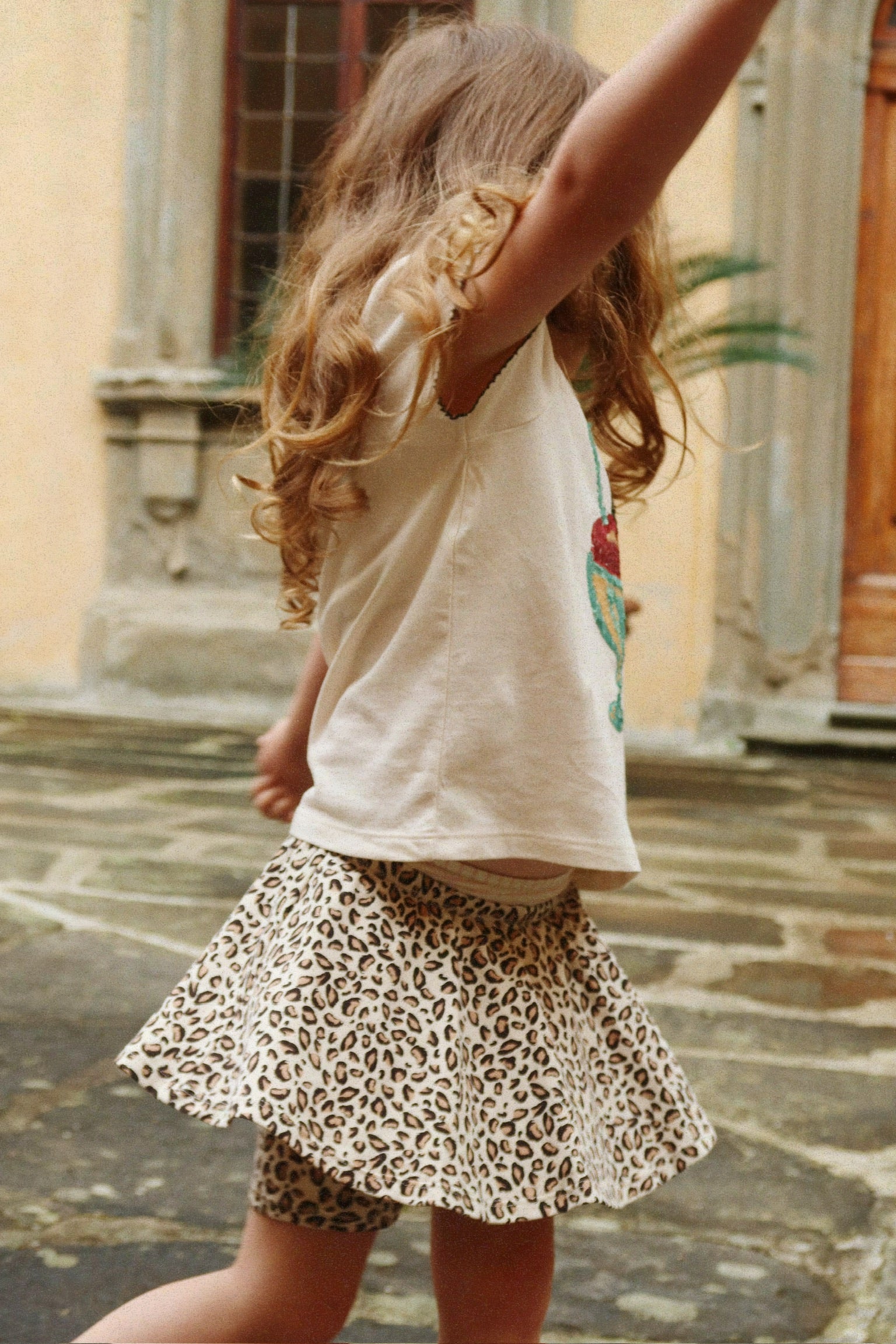 KONGES SLØJD / FAMO PUFF T-SHIRT - BUTTERCREAM - Mini Monde Copenhagen